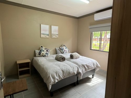 5-Naguilnes-Room-2